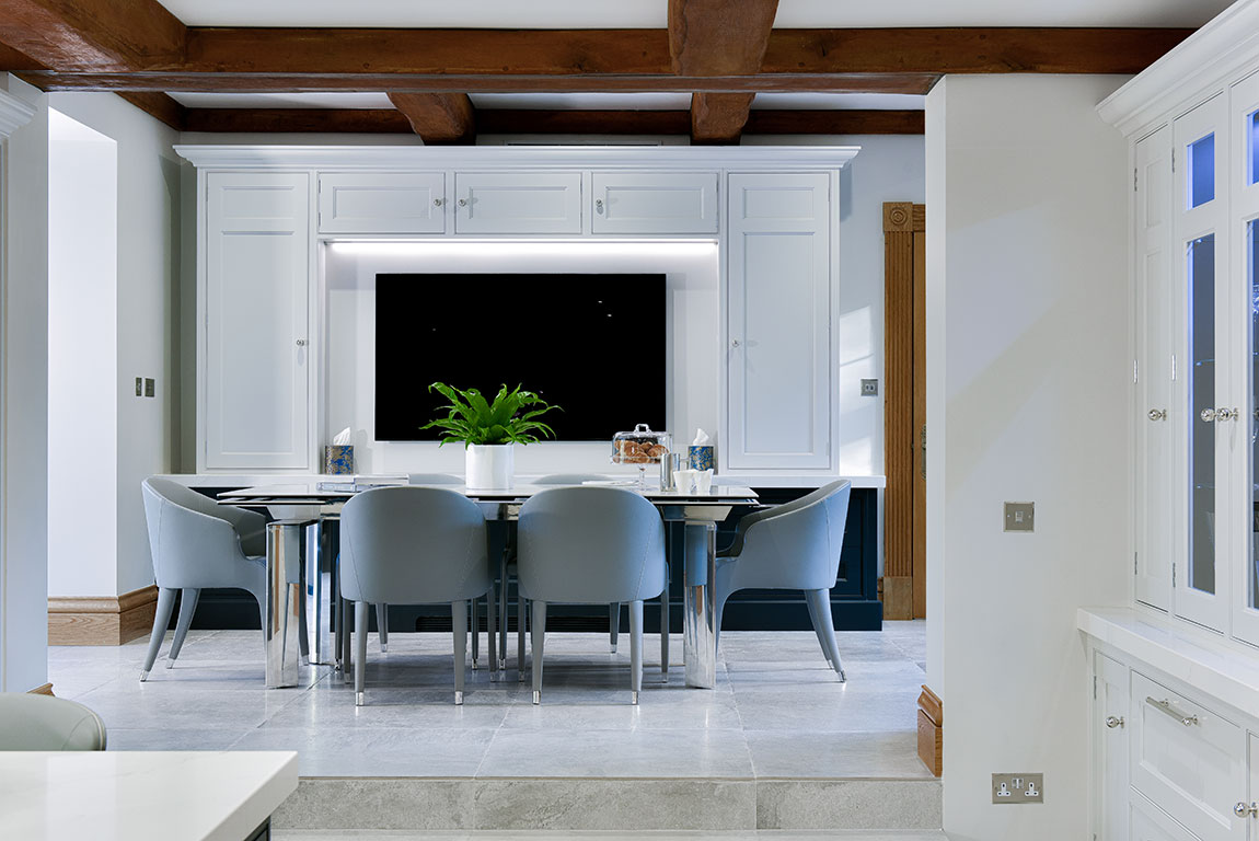 Grand Shaker Kitchen And Breakfast Room