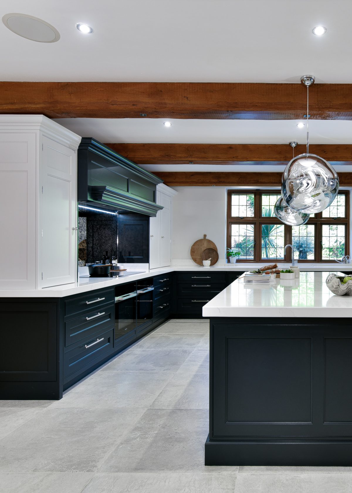 Grand Shaker Kitchen And Breakfast Room