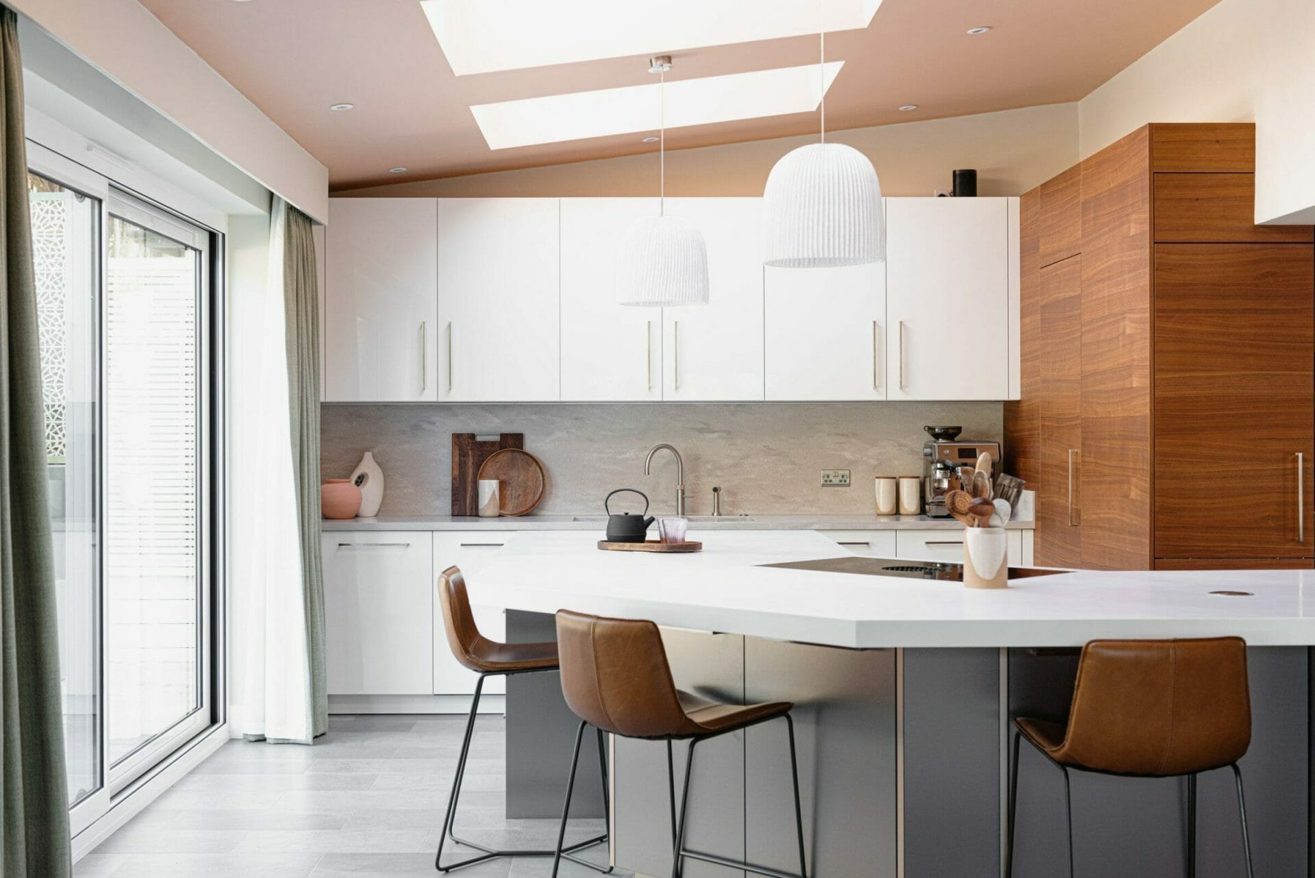 modernkitchenwithwalk-inpantry10-scaled