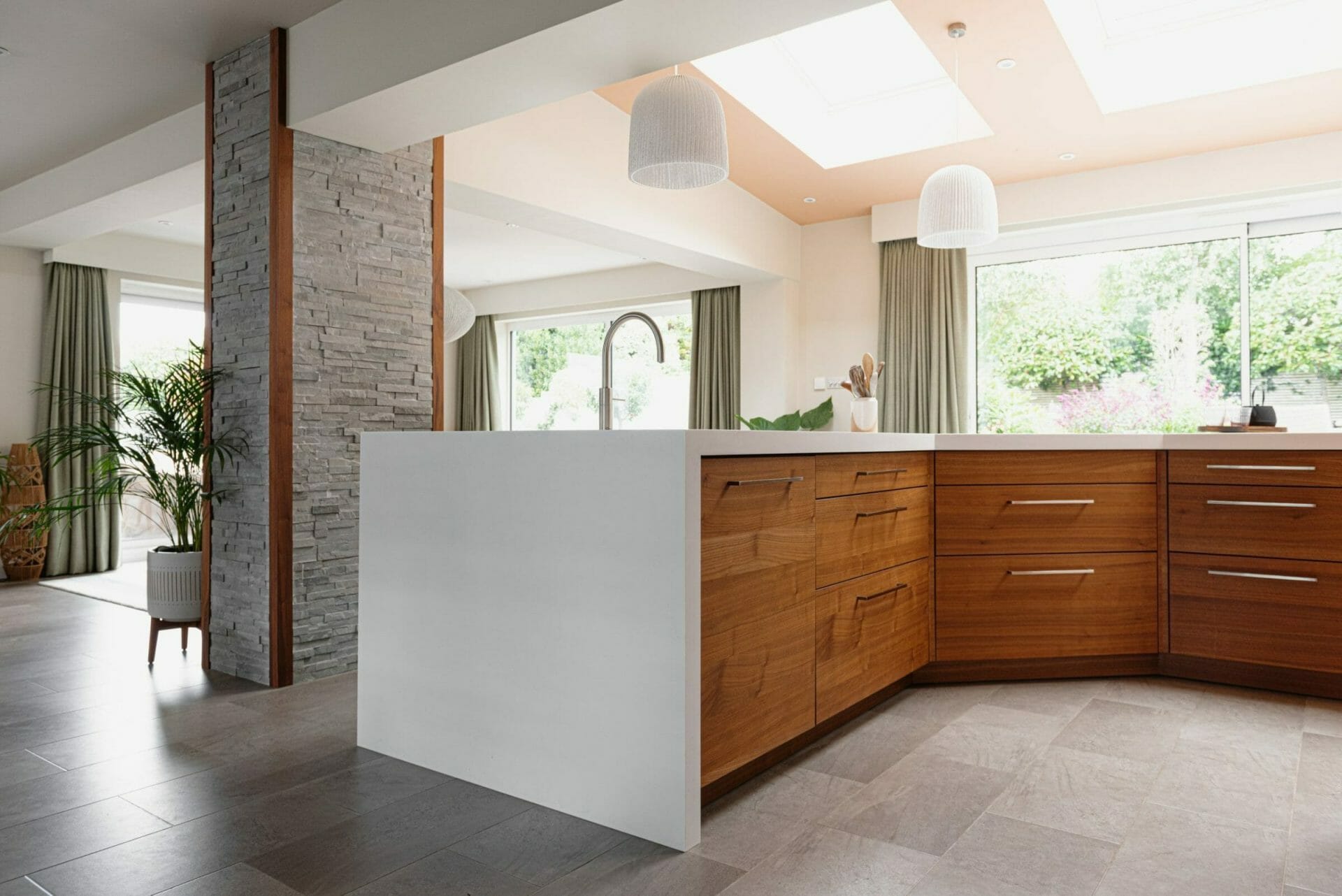 modernkitchenwithwalk-inpantry6-scaled