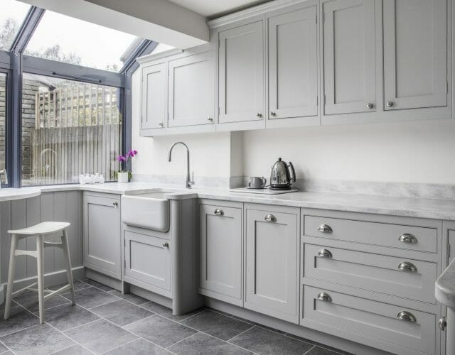 White Shaker Kitchen Units