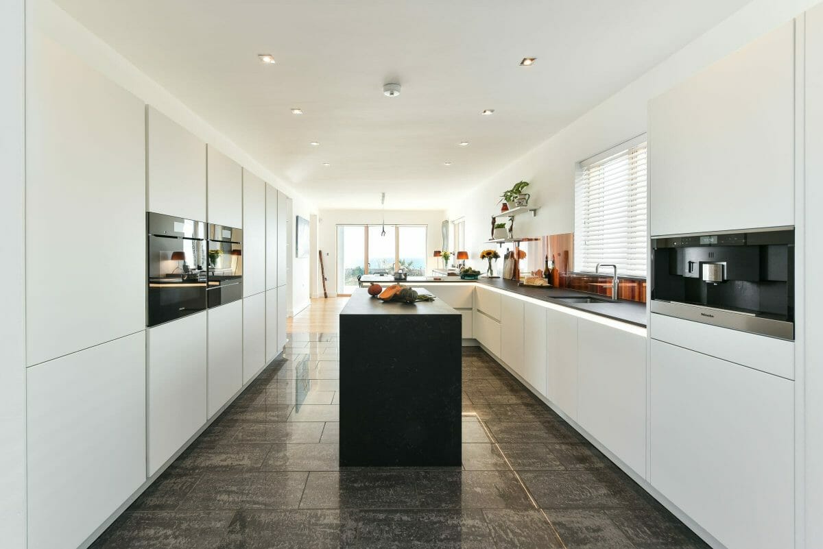 Luxury Seaside Kitchen & Stone Clad Island