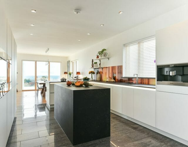 Luxury Seaside Kitchen & Stone Clad Island