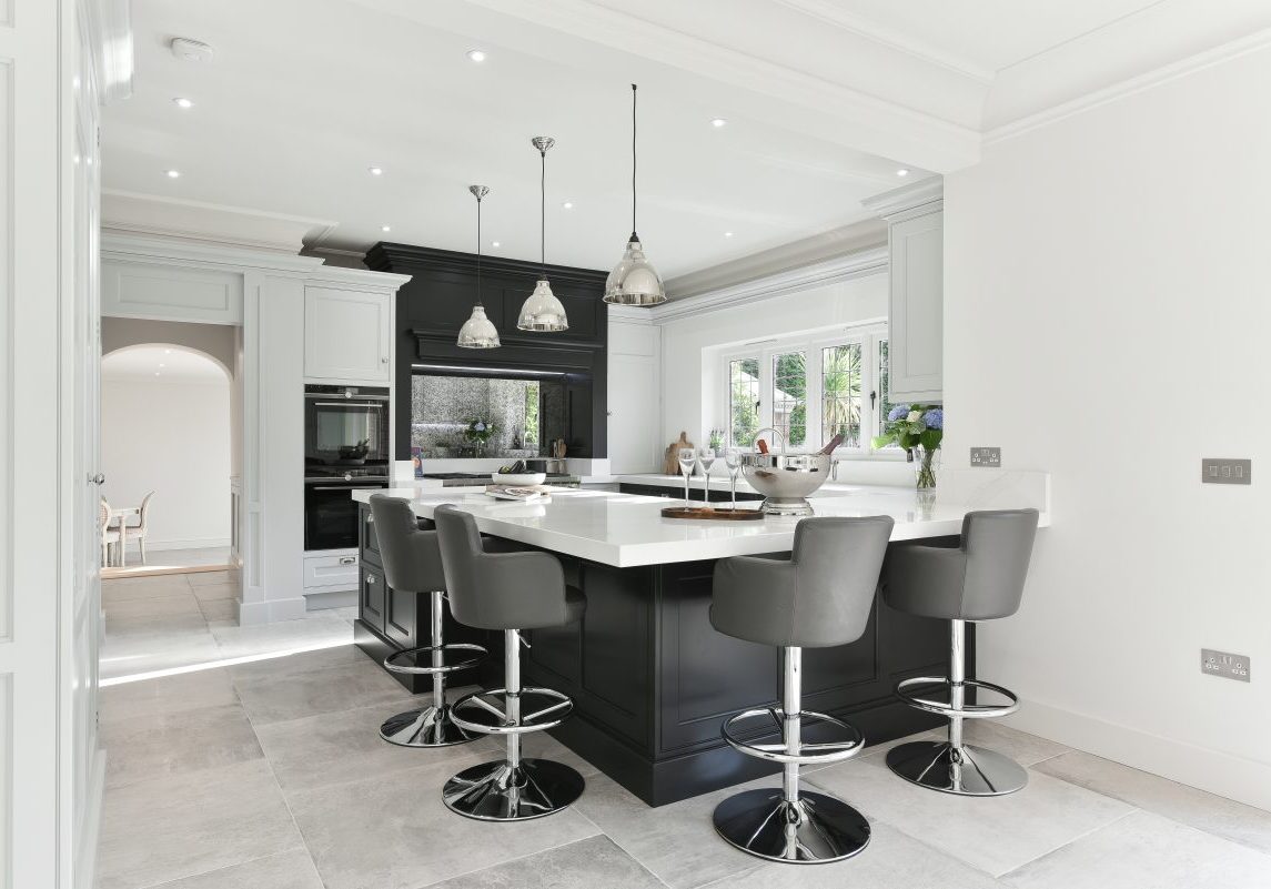 Bespoke Shaker Kitchen Dark