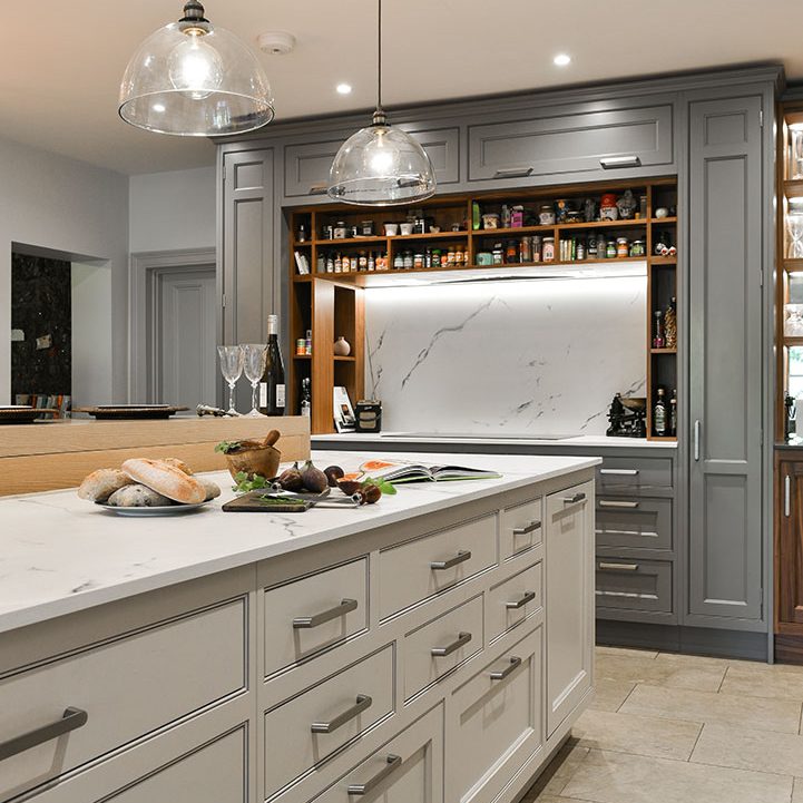 Kitchen with Bar Kitchen with Bar