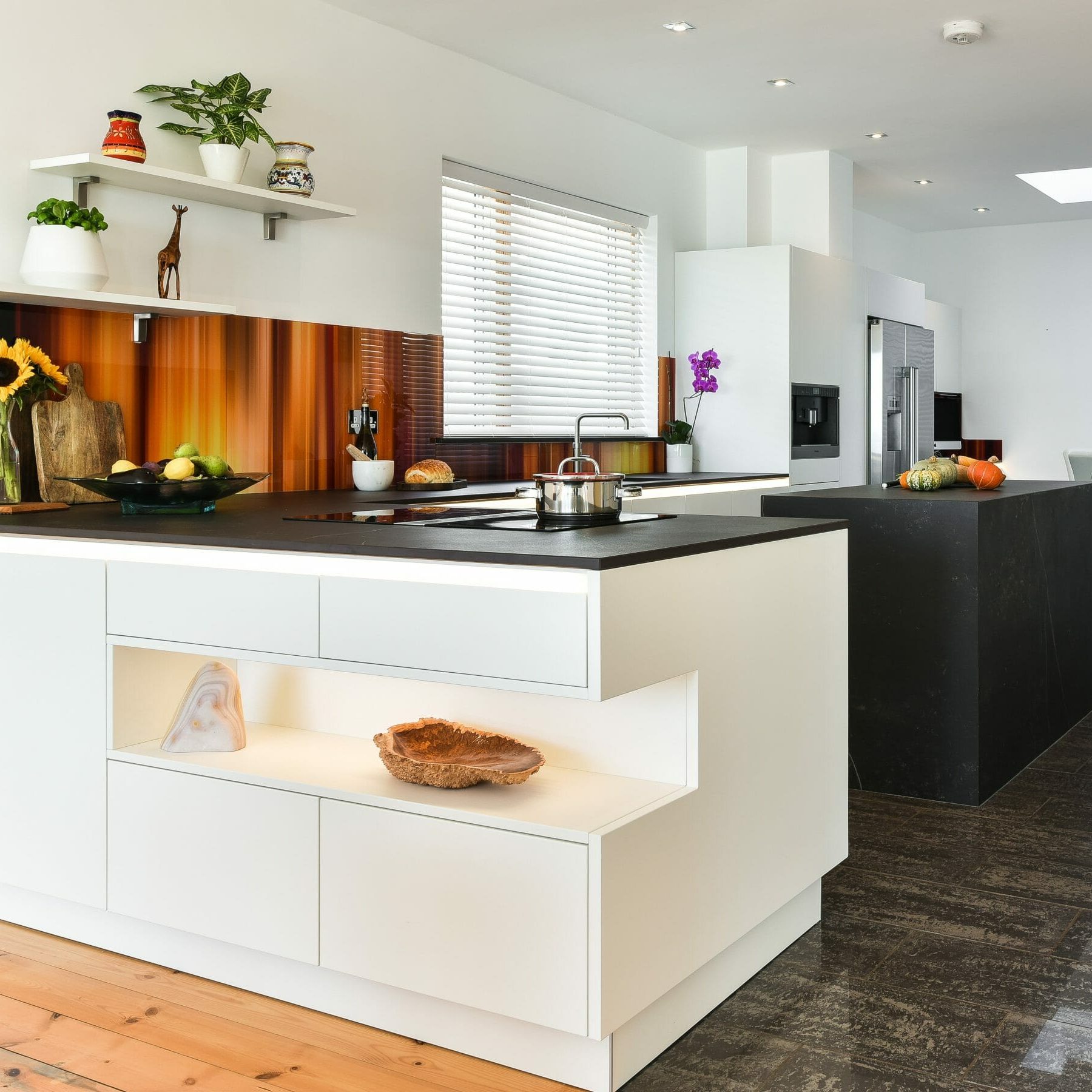 Luxury Seaside Kitchen & Stone Clad Island